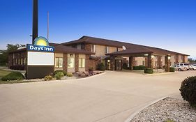 Days Inn By Wyndham Oglesby/ Starved Rock